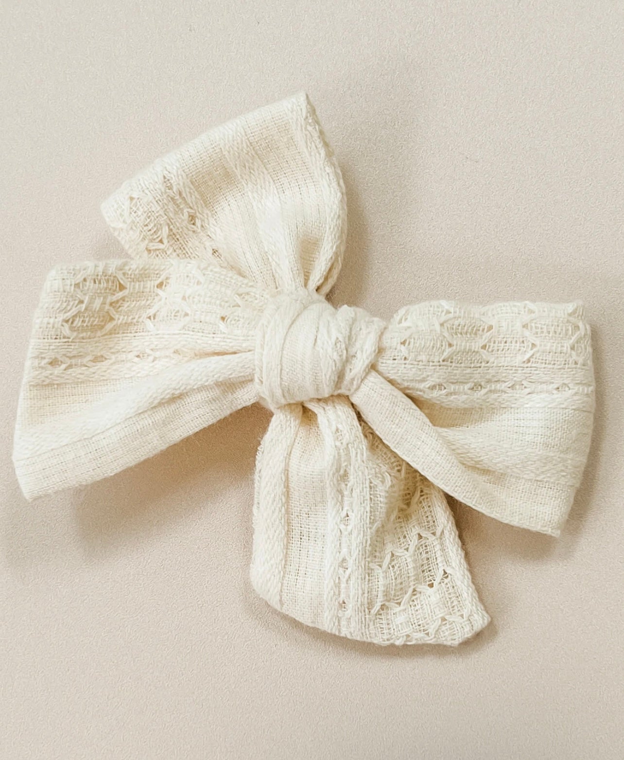 Cream Lace Pinwheel Bow
