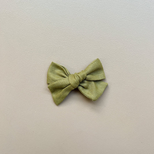 Linen Pine Pinwheel Bow