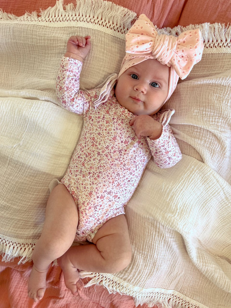 Bambi Eyelet Oversized Topknot - Baby Pink